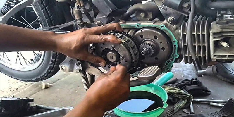 Ý nghĩa cần biết khi mơ thấy xe máy hư